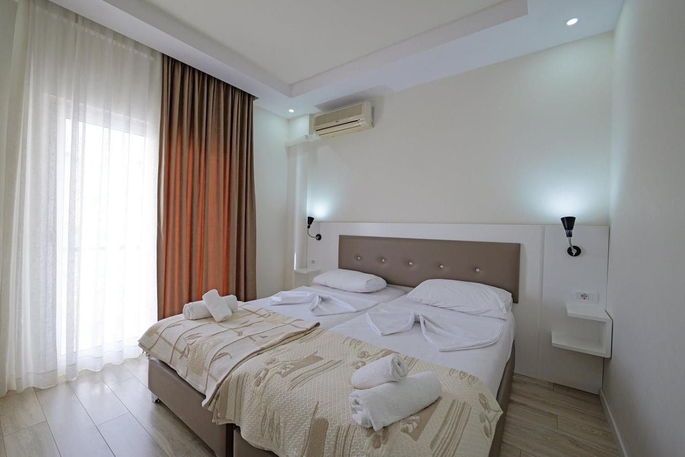 Hotel MARIO Sarandë Buitenkant foto