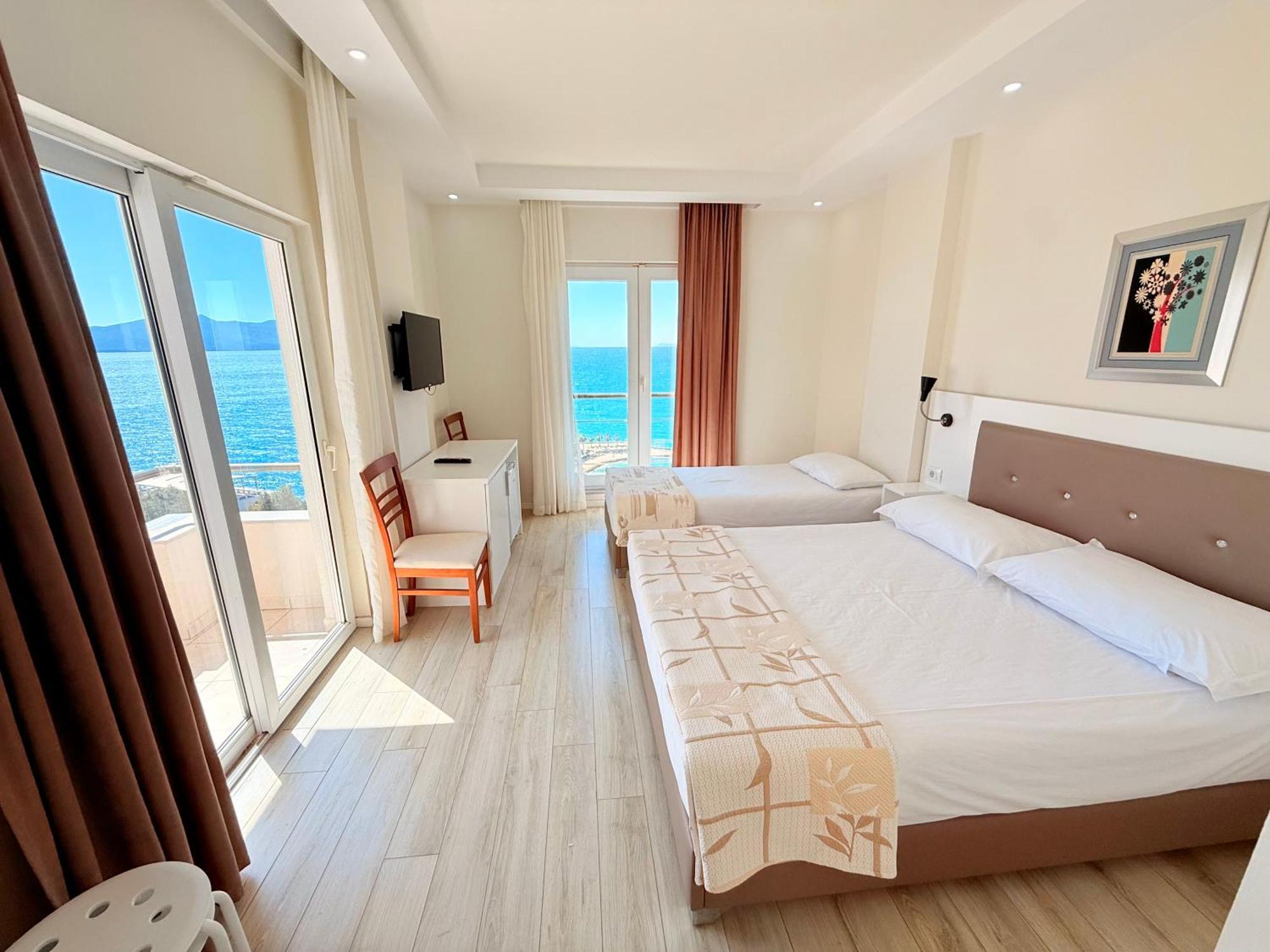 Hotel MARIO Sarandë Buitenkant foto
