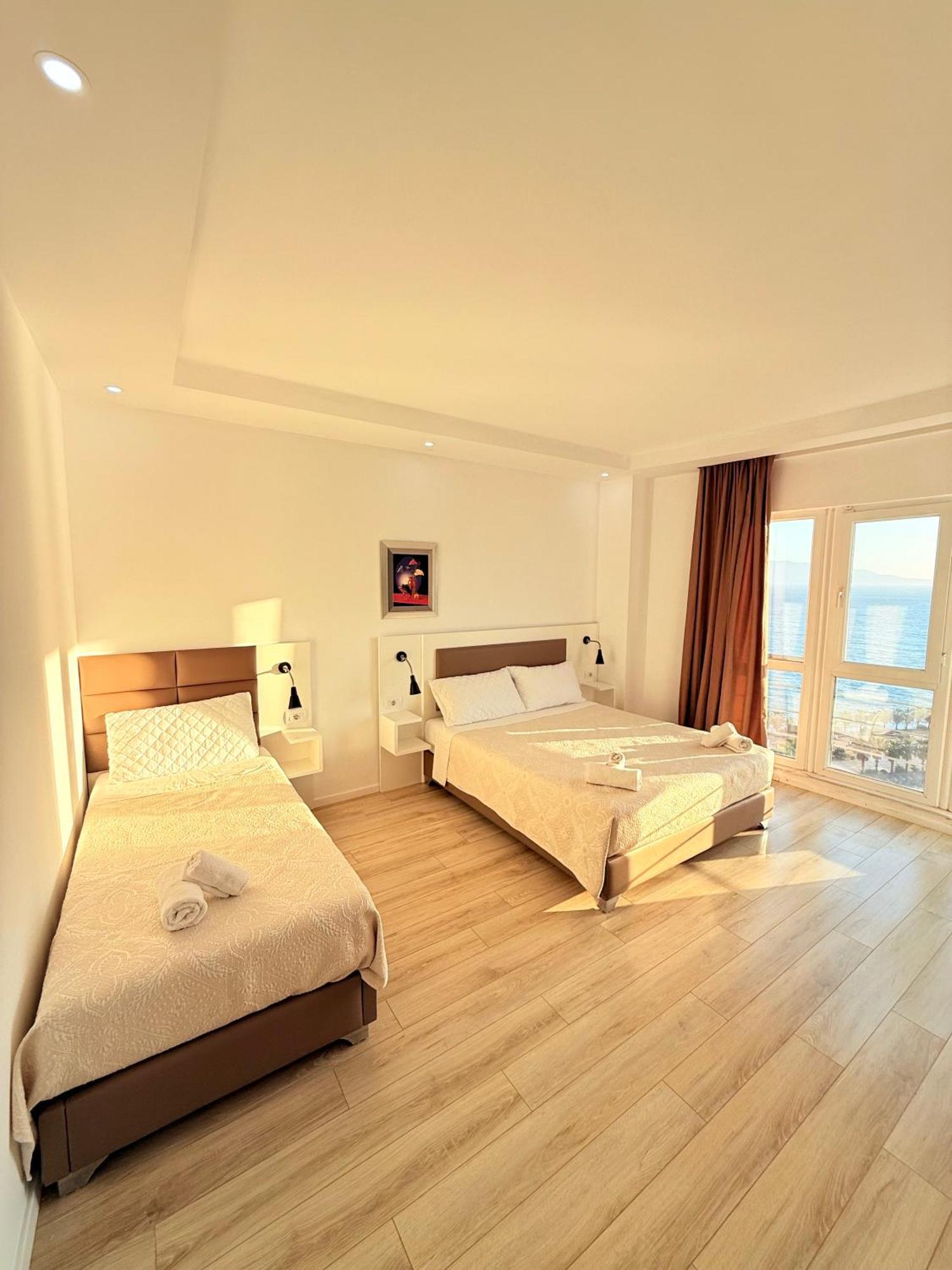 Hotel MARIO Sarandë Buitenkant foto