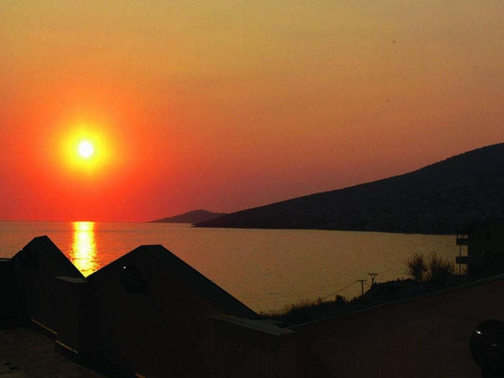 Hotel MARIO Sarandë Buitenkant foto