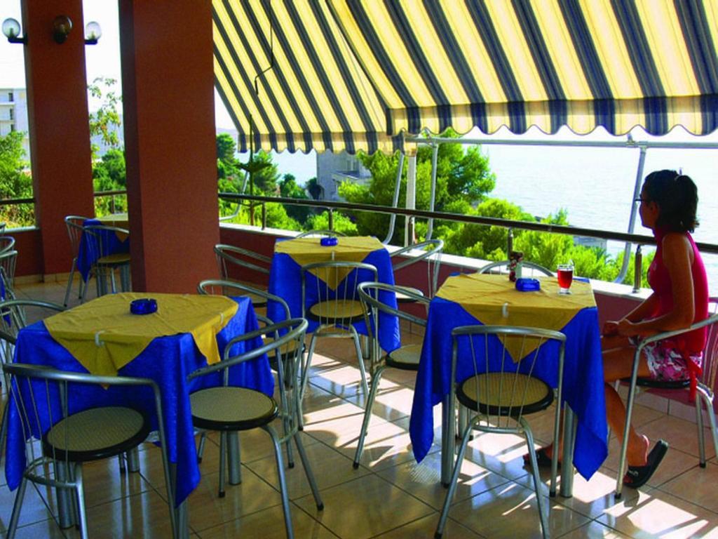 Hotel MARIO Sarandë Buitenkant foto