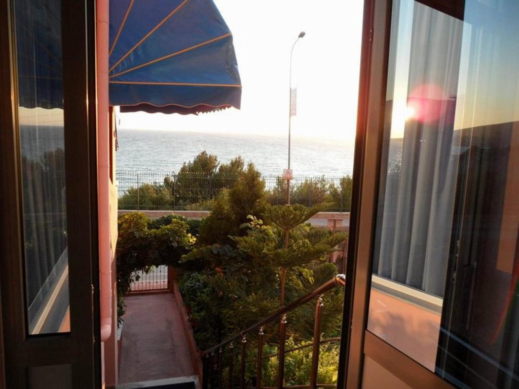 Hotel MARIO Sarandë Buitenkant foto